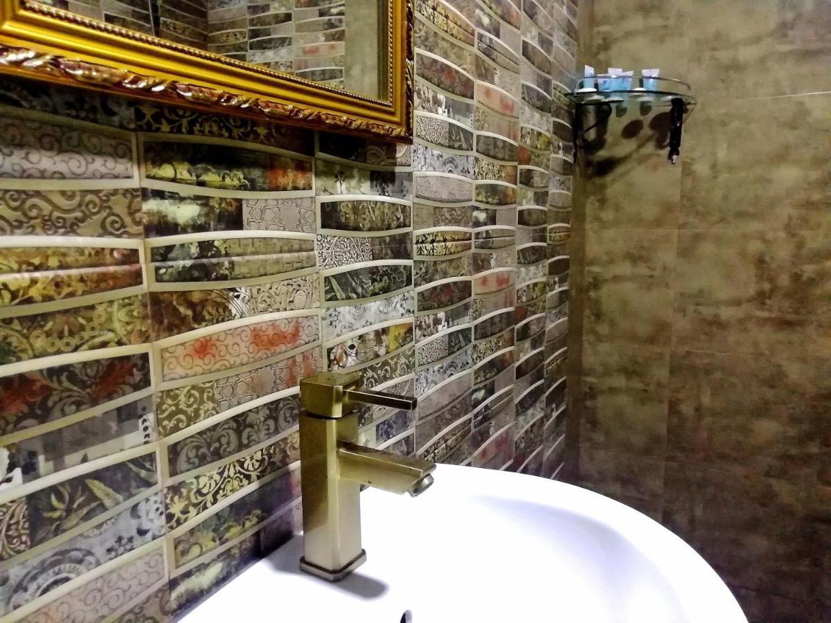 Winetorium Hotel Tbilisi Buitenkant foto