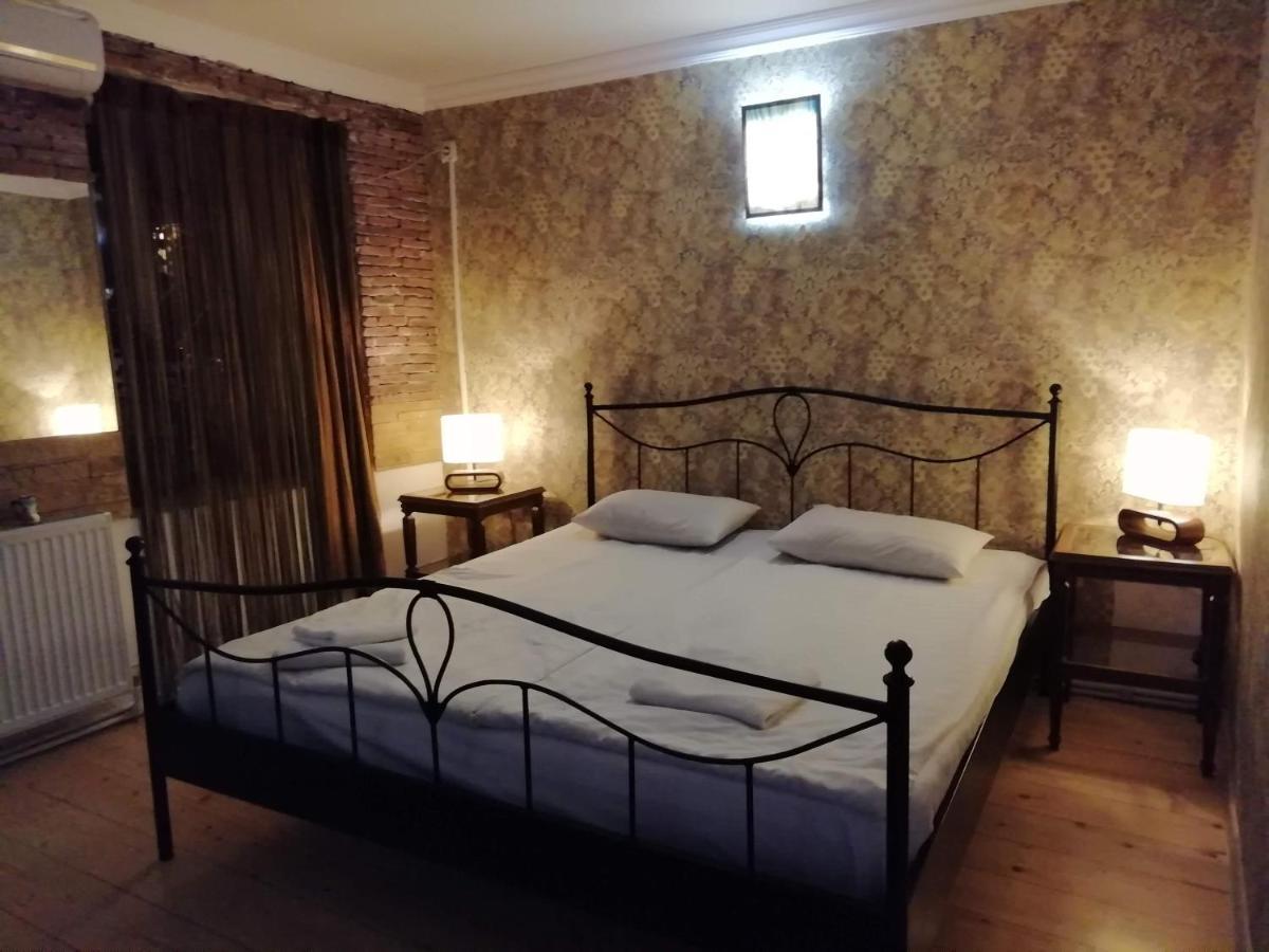 Winetorium Hotel Tbilisi Buitenkant foto