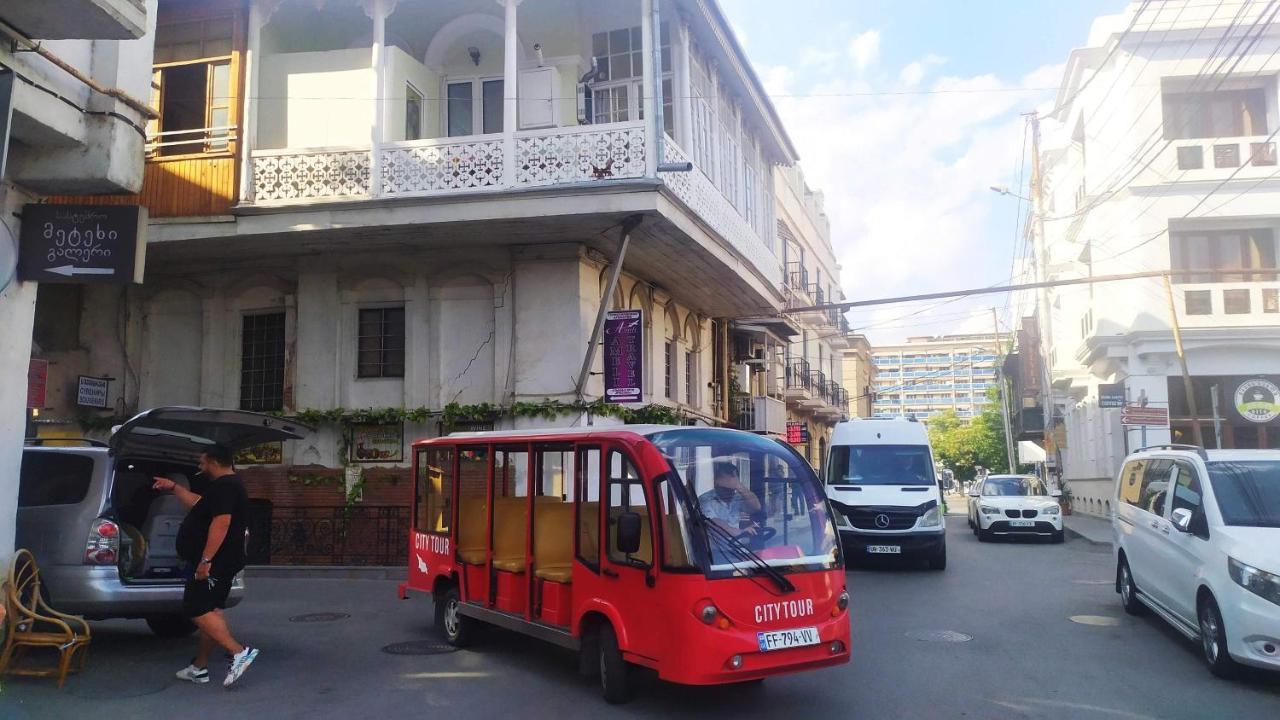Winetorium Hotel Tbilisi Buitenkant foto