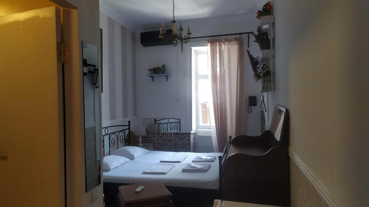 Winetorium Hotel Tbilisi Buitenkant foto