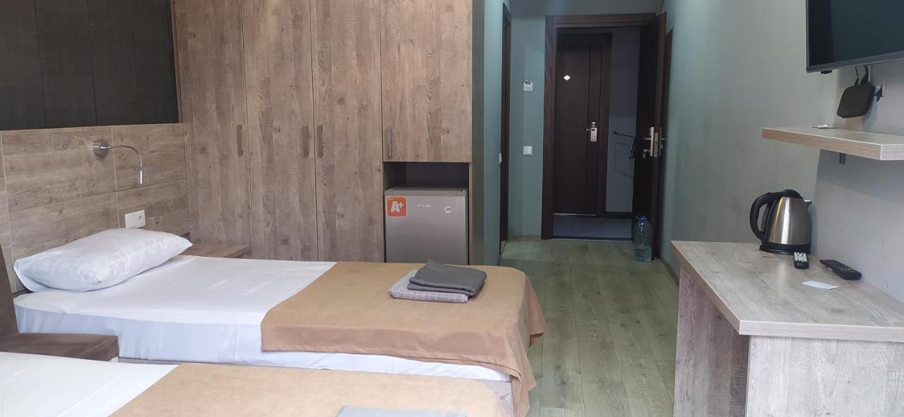 Winetorium Hotel Tbilisi Buitenkant foto