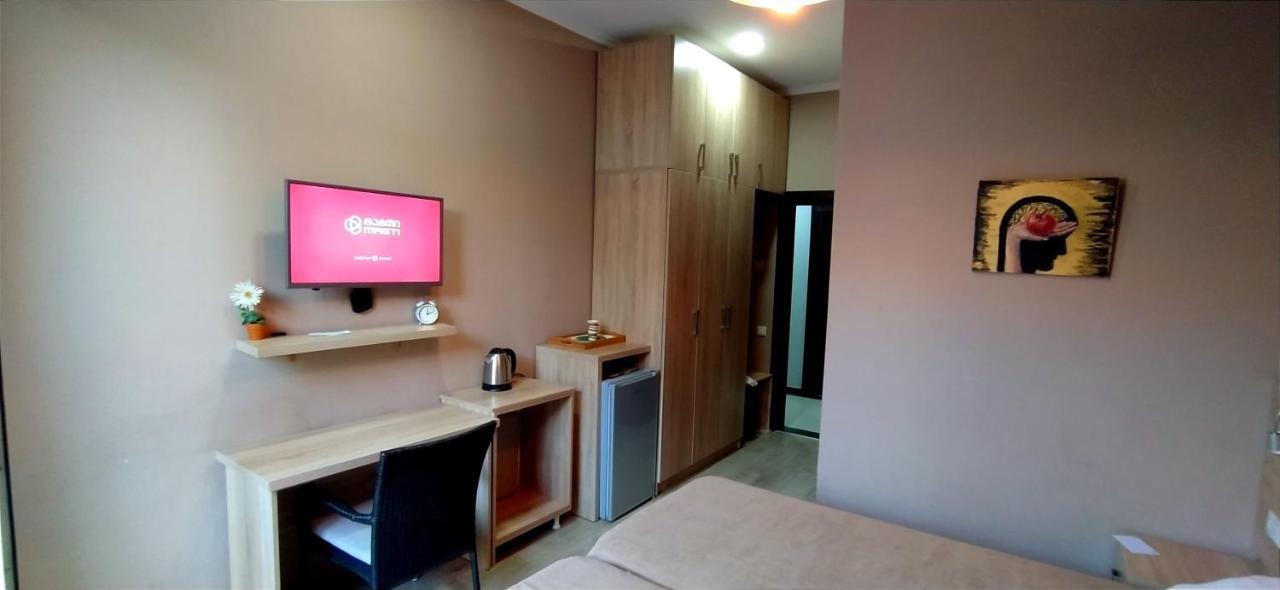 Winetorium Hotel Tbilisi Buitenkant foto